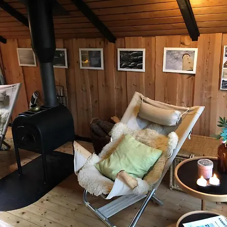 בית נופש On Facing A Large Natural Area *