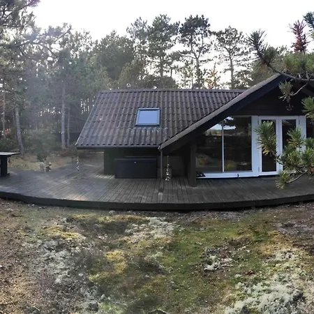 Dom wakacyjny On Facing A Large Natural Area Anholt